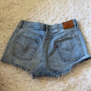501 Levi shorts